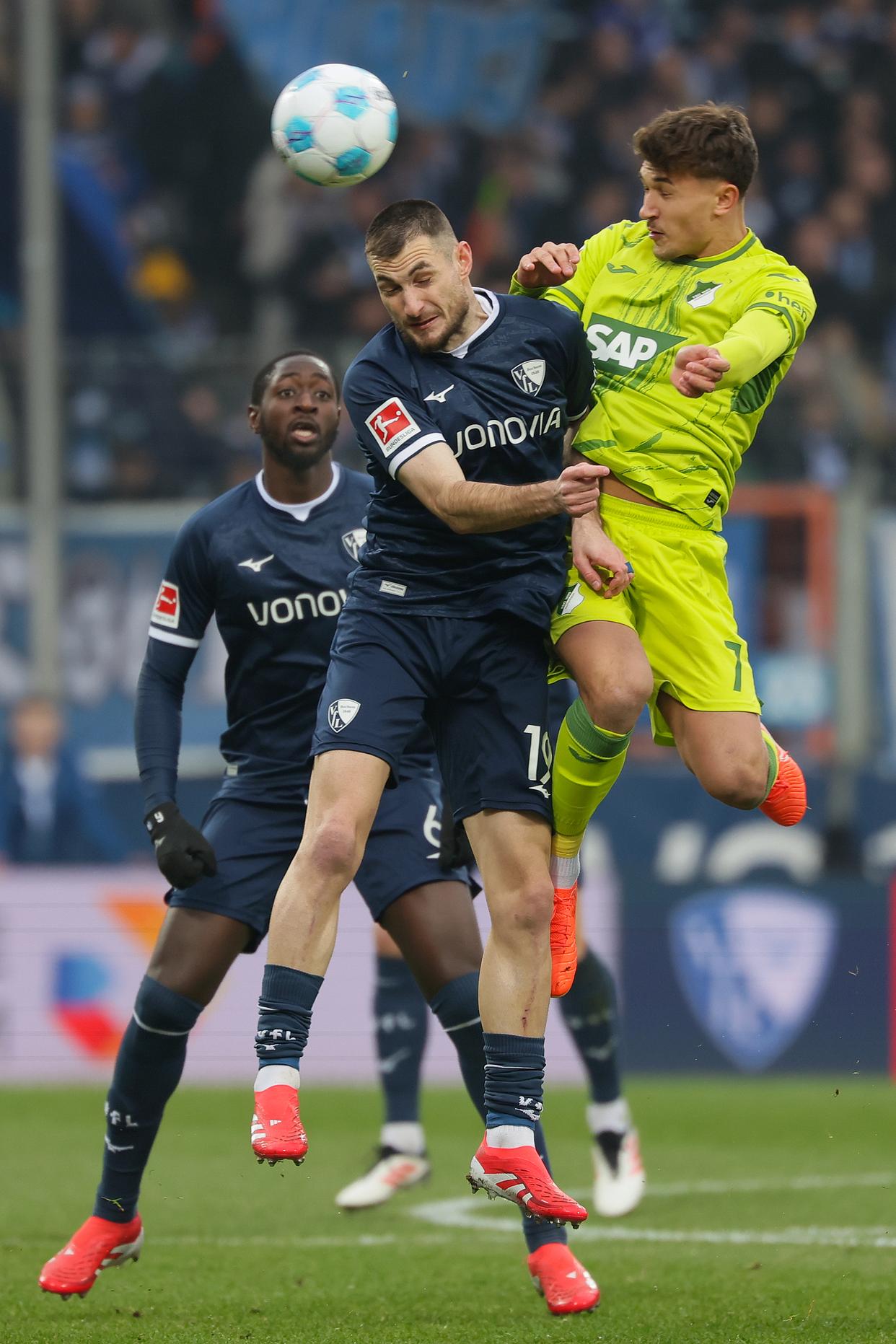 包含霍芬海姆客场大胜,德甲球队连续赢球势头强劲的词条 包含霍芬海姆客场大胜,德甲球队连续赢球势头强劲的词条