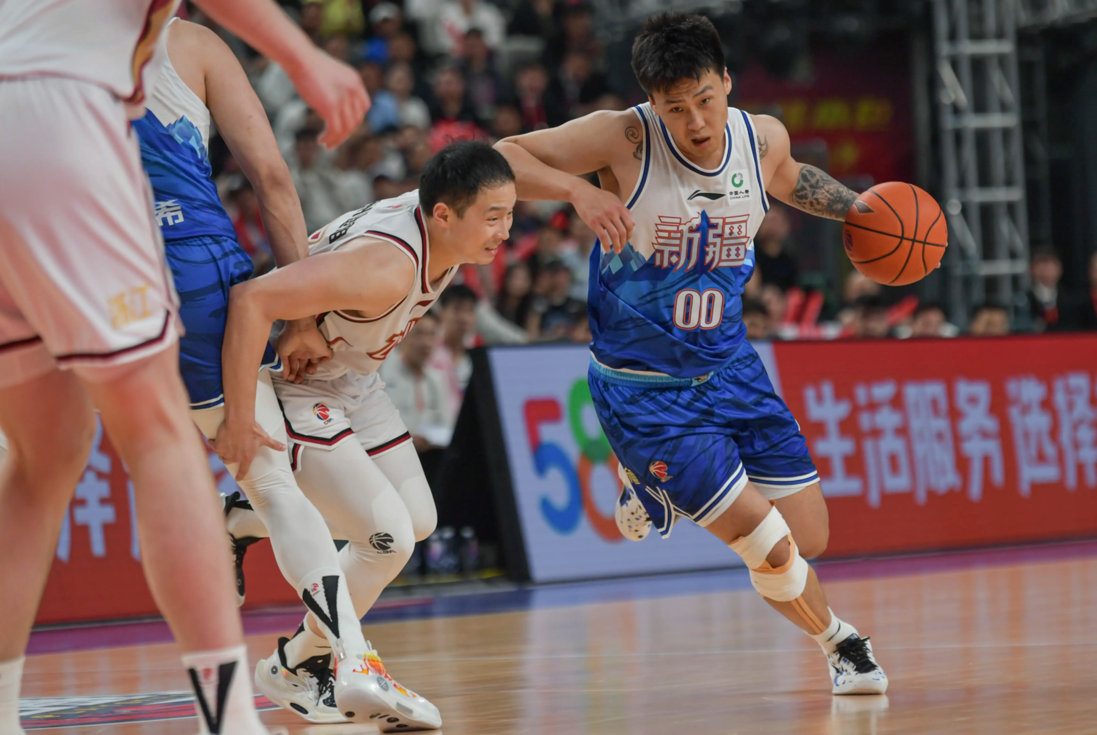 关于新疆队主场大胜湖北,士气高涨的信息 关于新疆队主场大胜湖北,士气高涨的信息