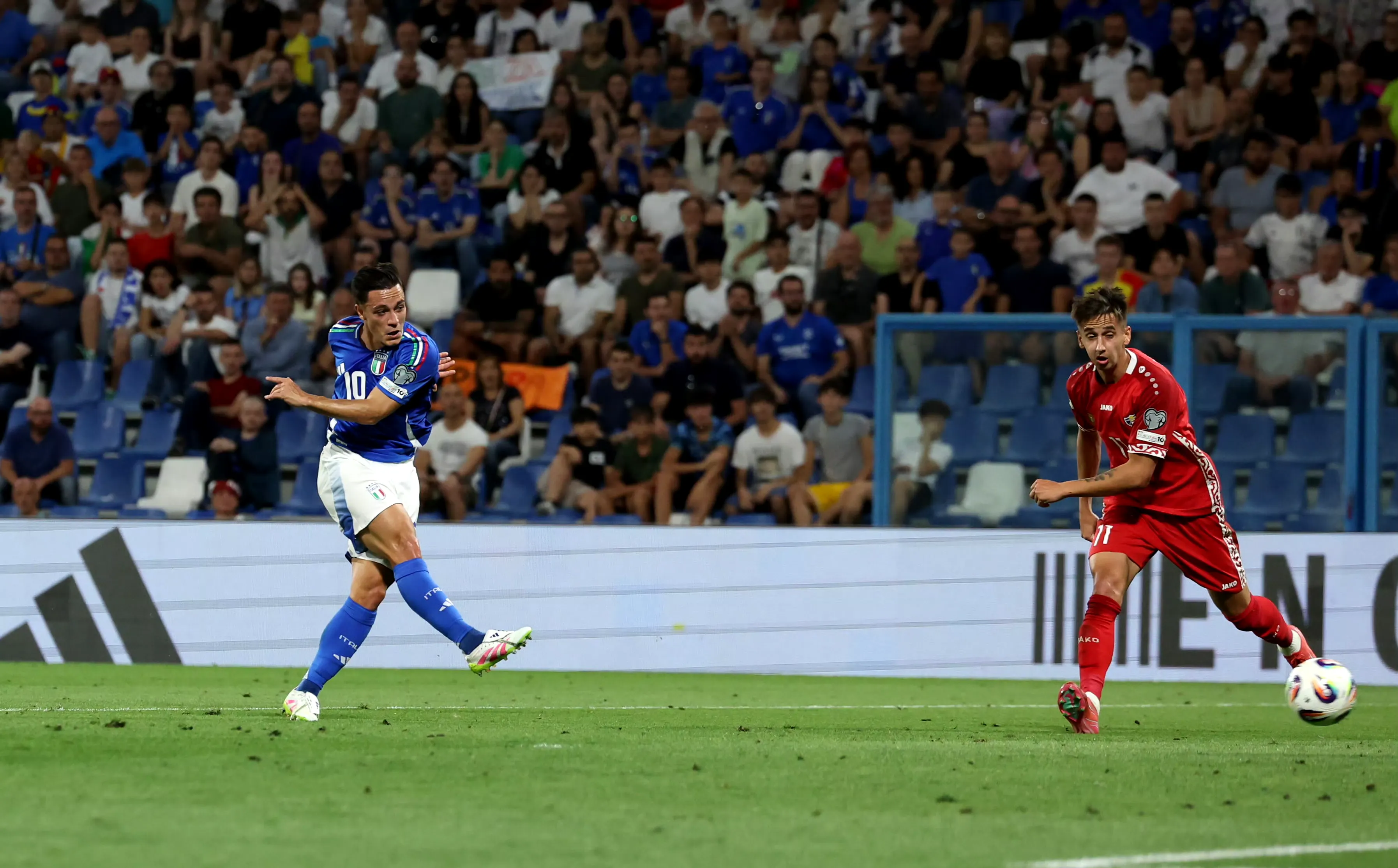 雷火电竞主播-关于意大利阵容曝光：主帅展望球队未来的信息