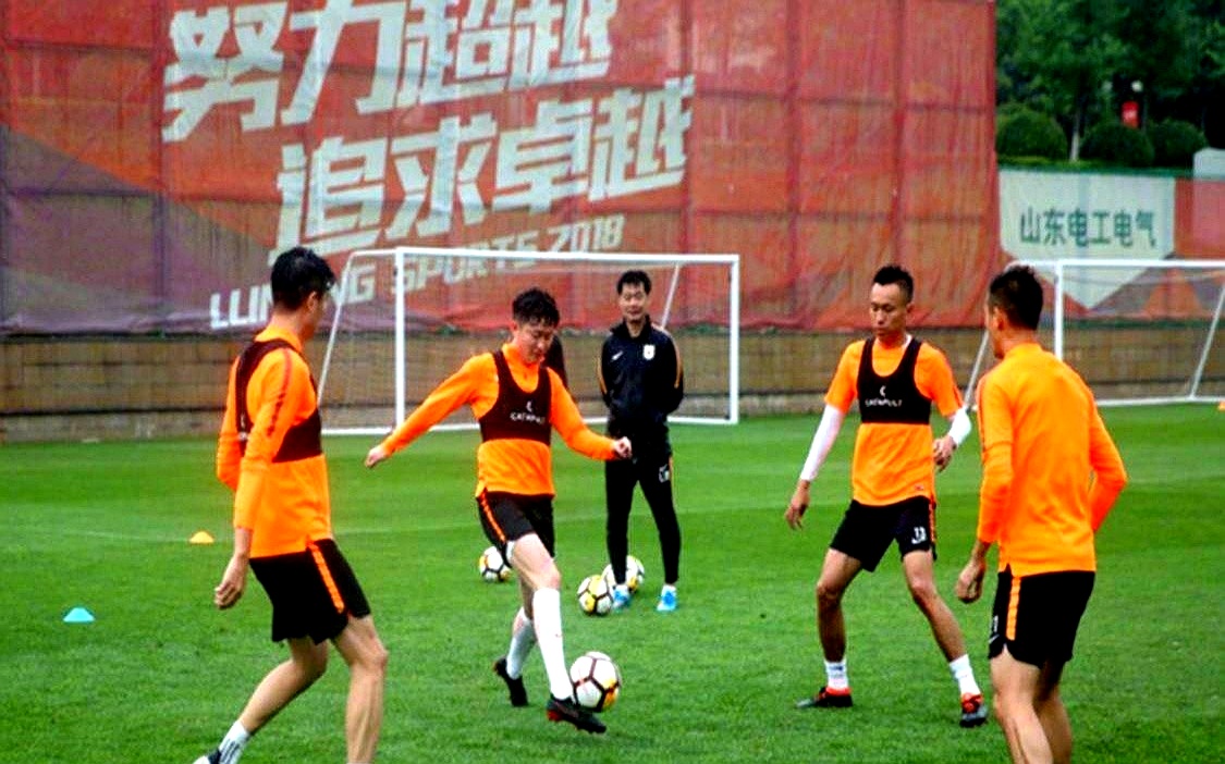 鲁能遭遇两连败,争冠形势岌岌可危的简单介绍 鲁能遭遇两连败,争冠形势岌岌可危的简单介绍