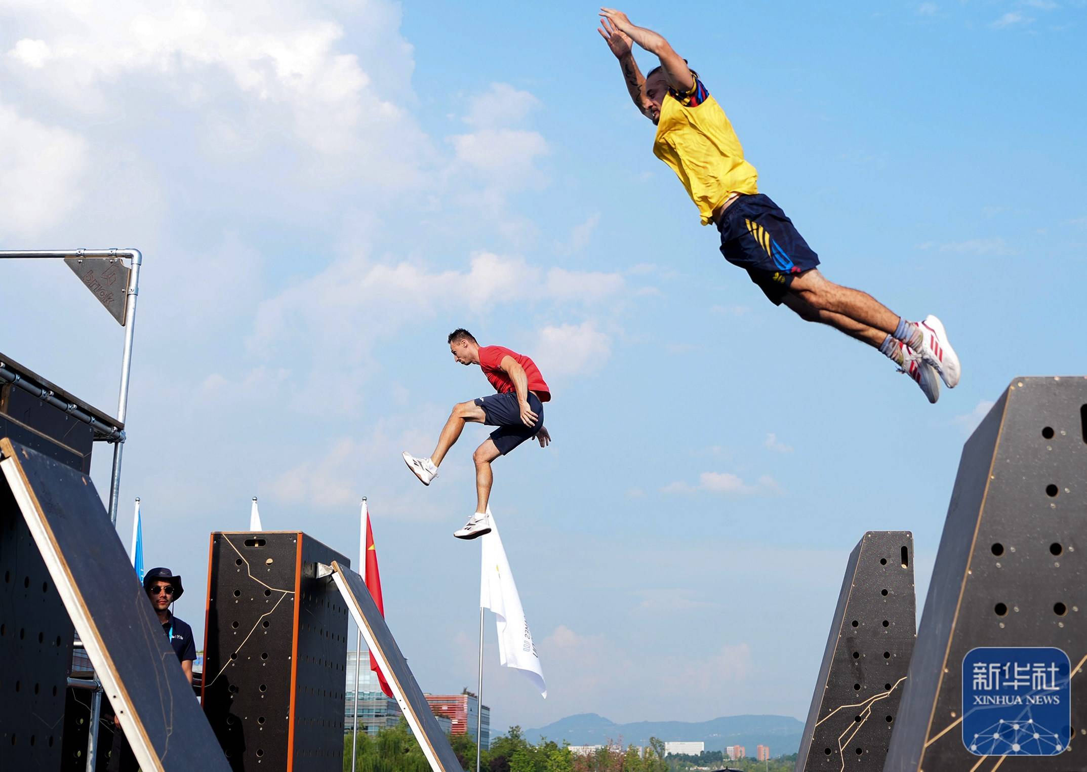 瑞士游泳选手表现出色,夺得冠军 瑞士游泳选手表现出色,夺得冠军