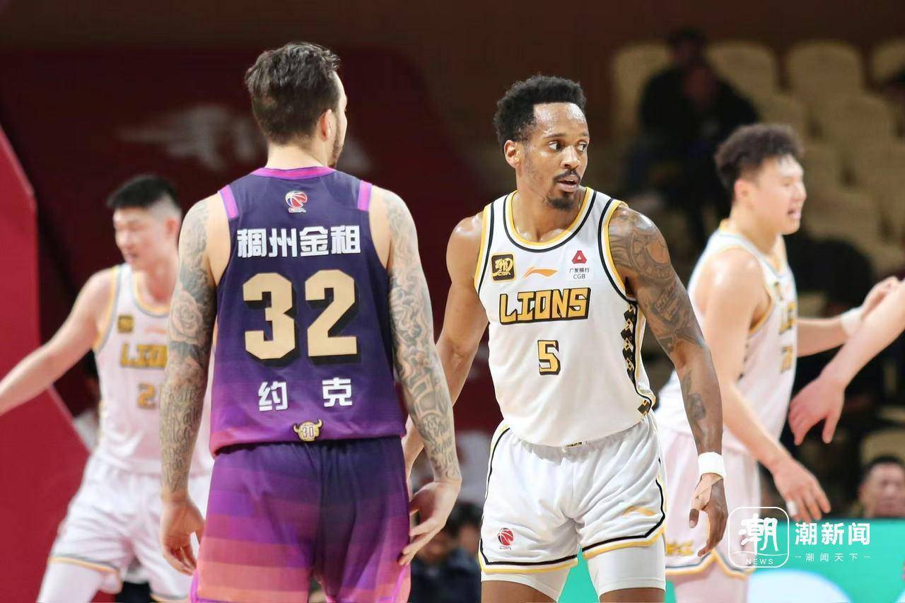 浙江男篮客场对抗四川队,角逐东部领袖 浙江男篮客场对抗四川队,角逐东部领袖