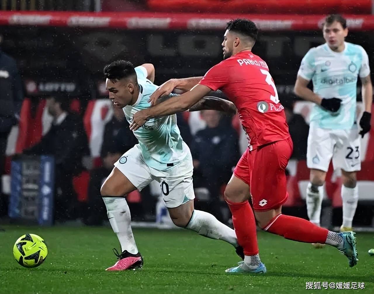 雷火电竞下载-包含拉齐奥客场大胜佛罗伦萨，积分逼近前四的词条