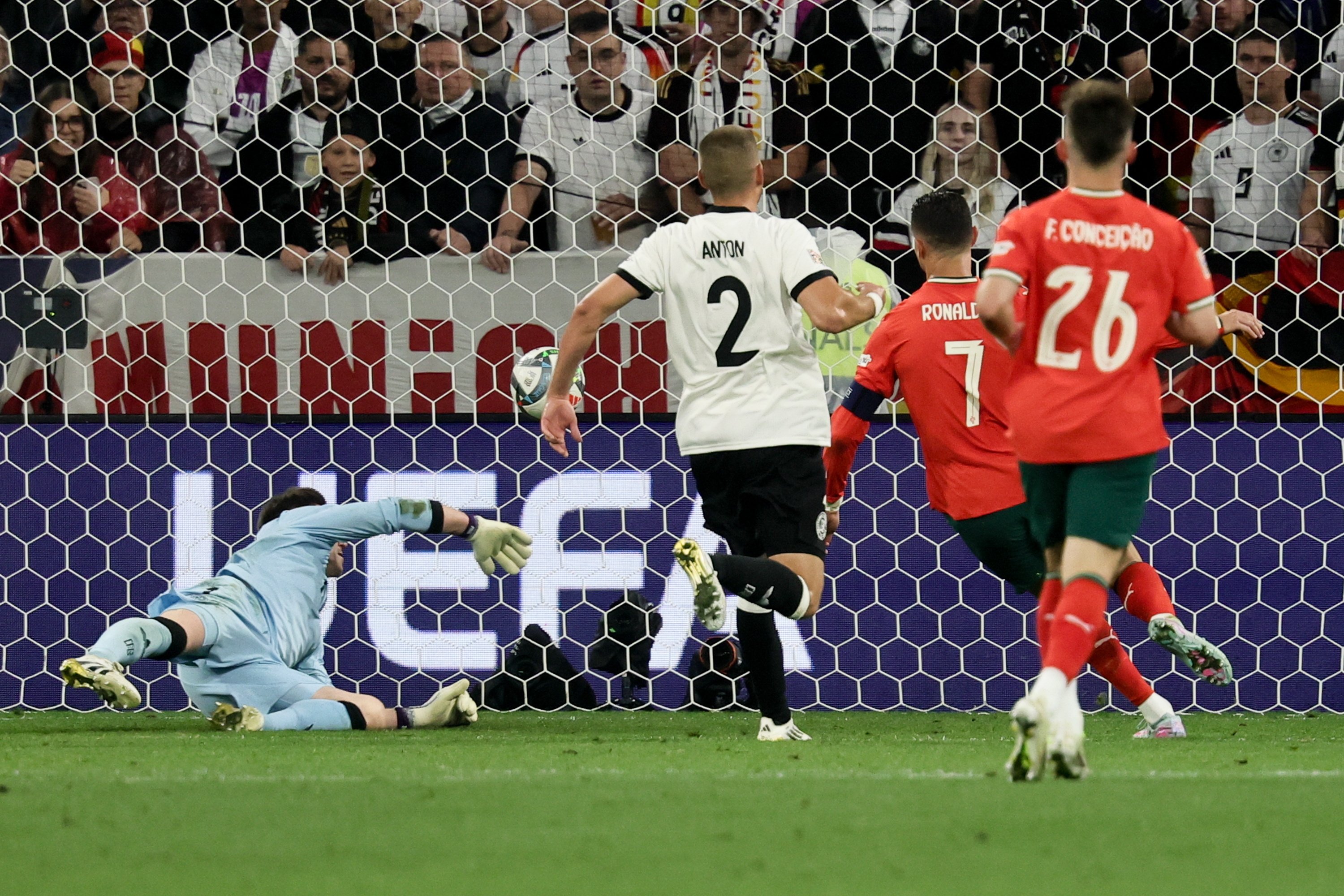 葡萄牙名将备战国际赛事，迎战决赛