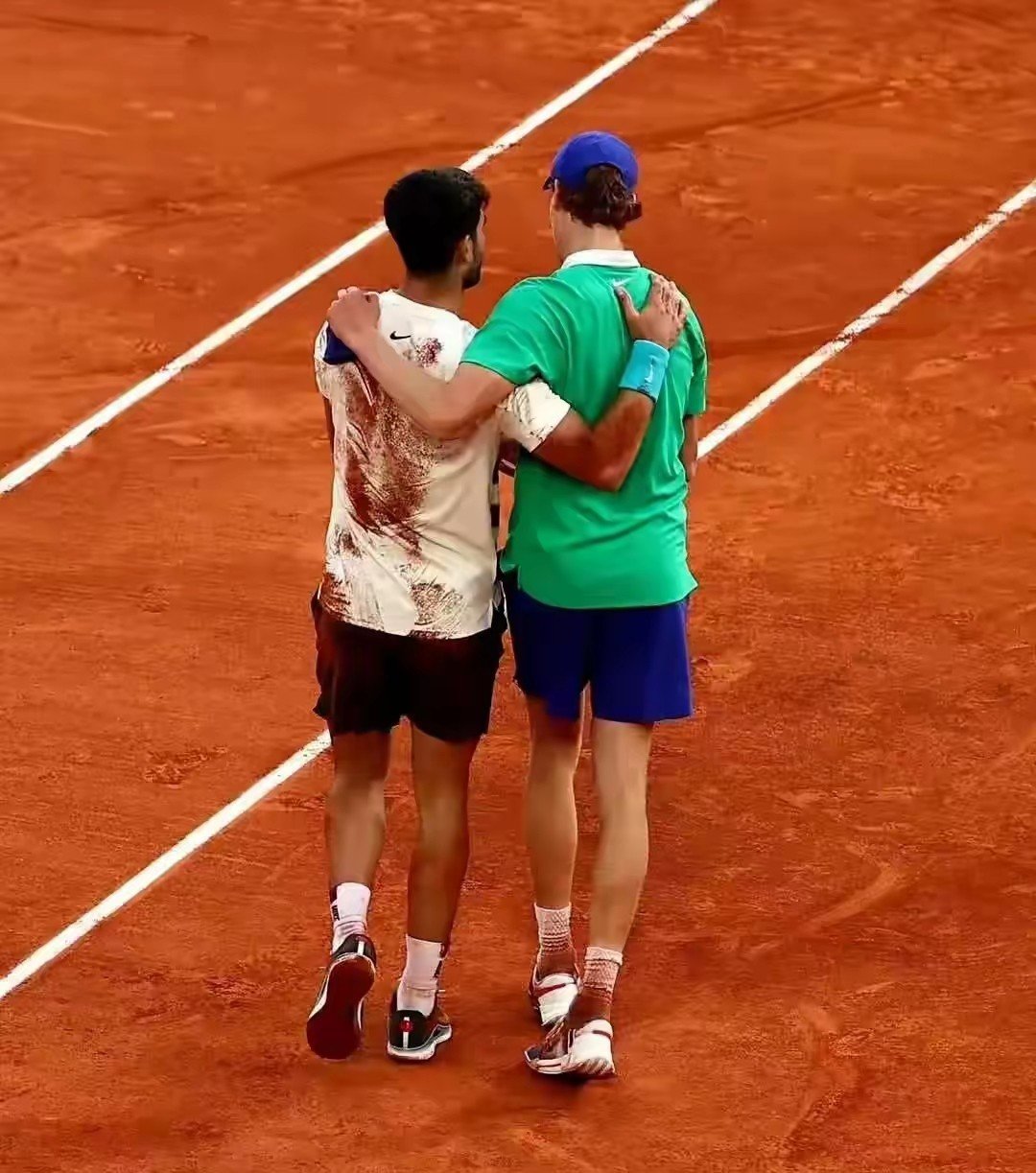 关于戴维斯杯险胜澳网，纳达尔扛起全队的信息