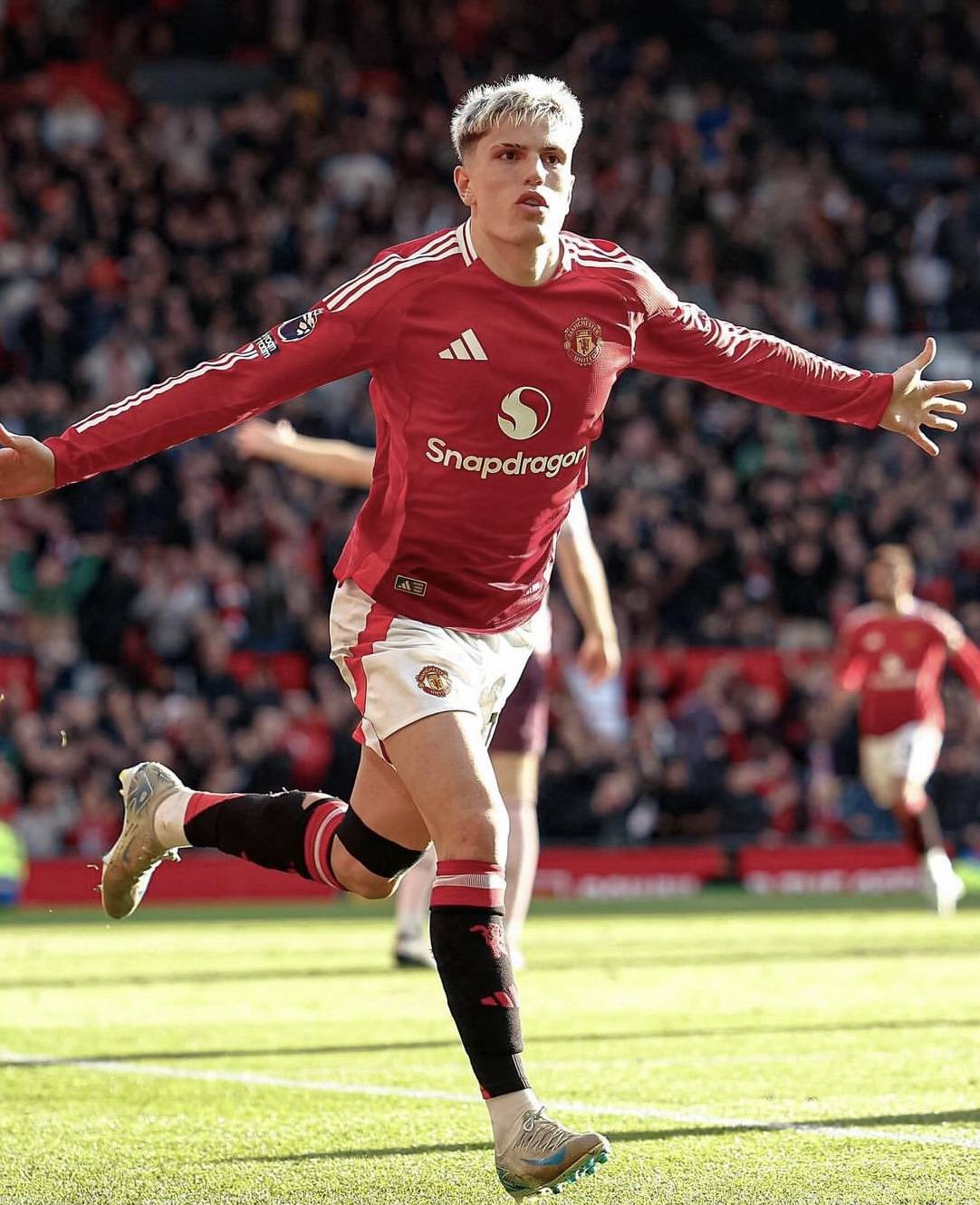 雷火电竞亚洲先驱-阿森纳客场爆冷负于伯恩茅斯，保级压力增大