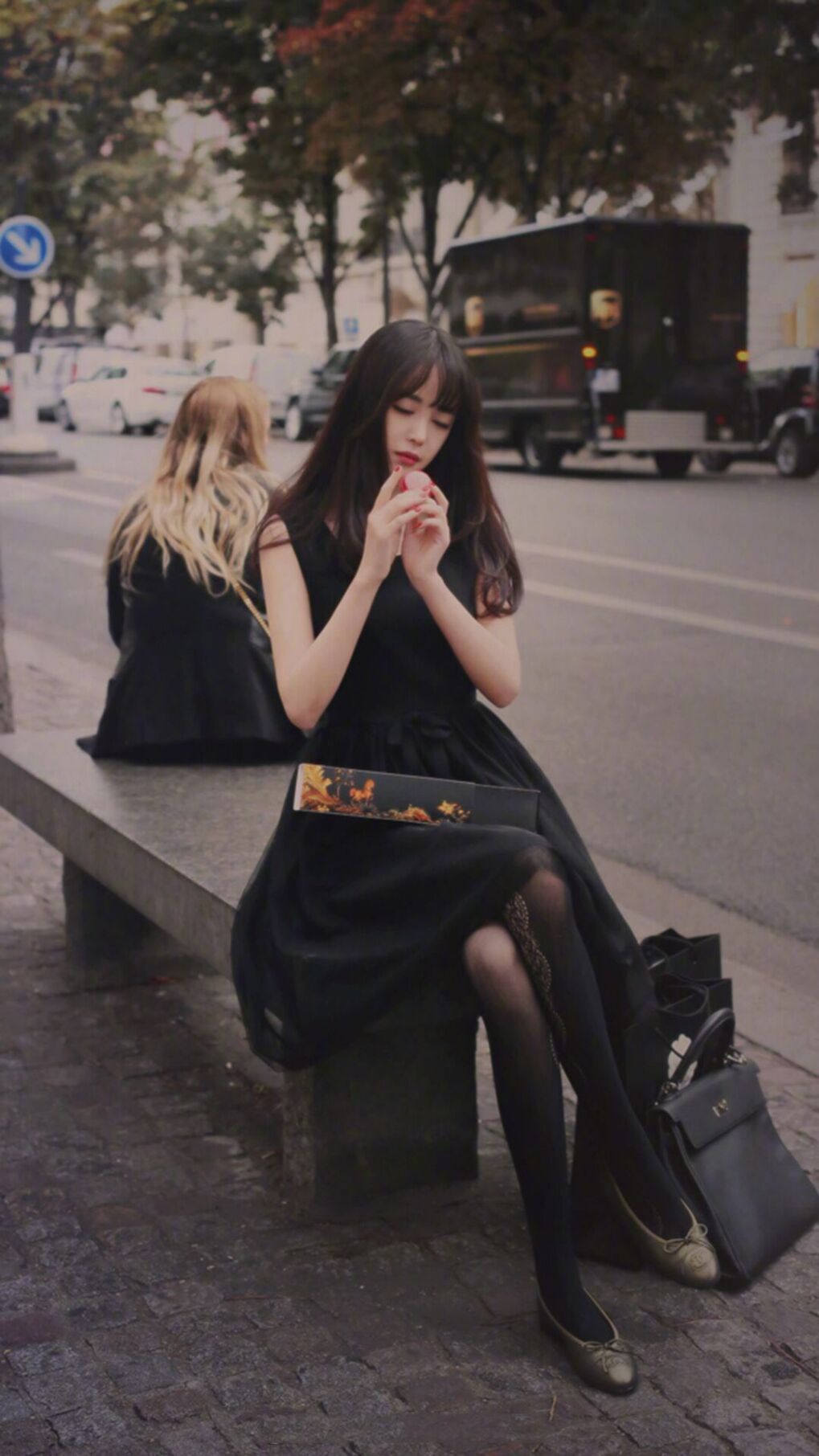 雷火电竞官网-荒漠雄狮刺穿最后防线，卡塞米罗一记重炮，改写的不止是比分