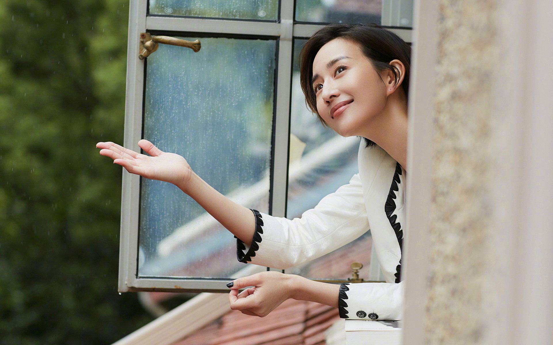 雷火电竞简介-火力压制与硬仗之王的交响曲，波兰征服新西兰，奥纳纳再证王者风范