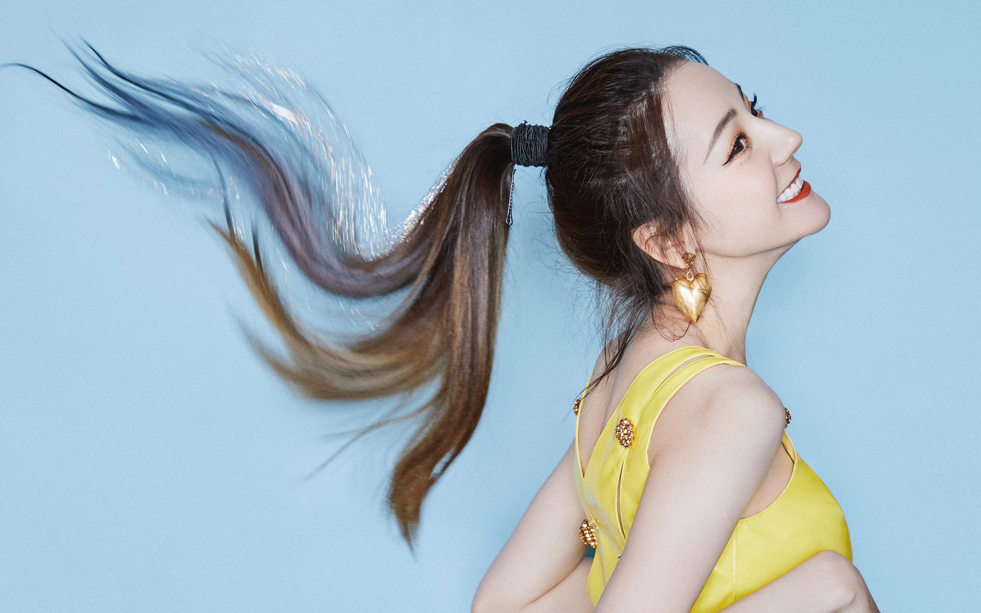 跨越联赛的篮球血性，雷霆血拼新疆队，武切维奇在NBA季后赛的接管时刻