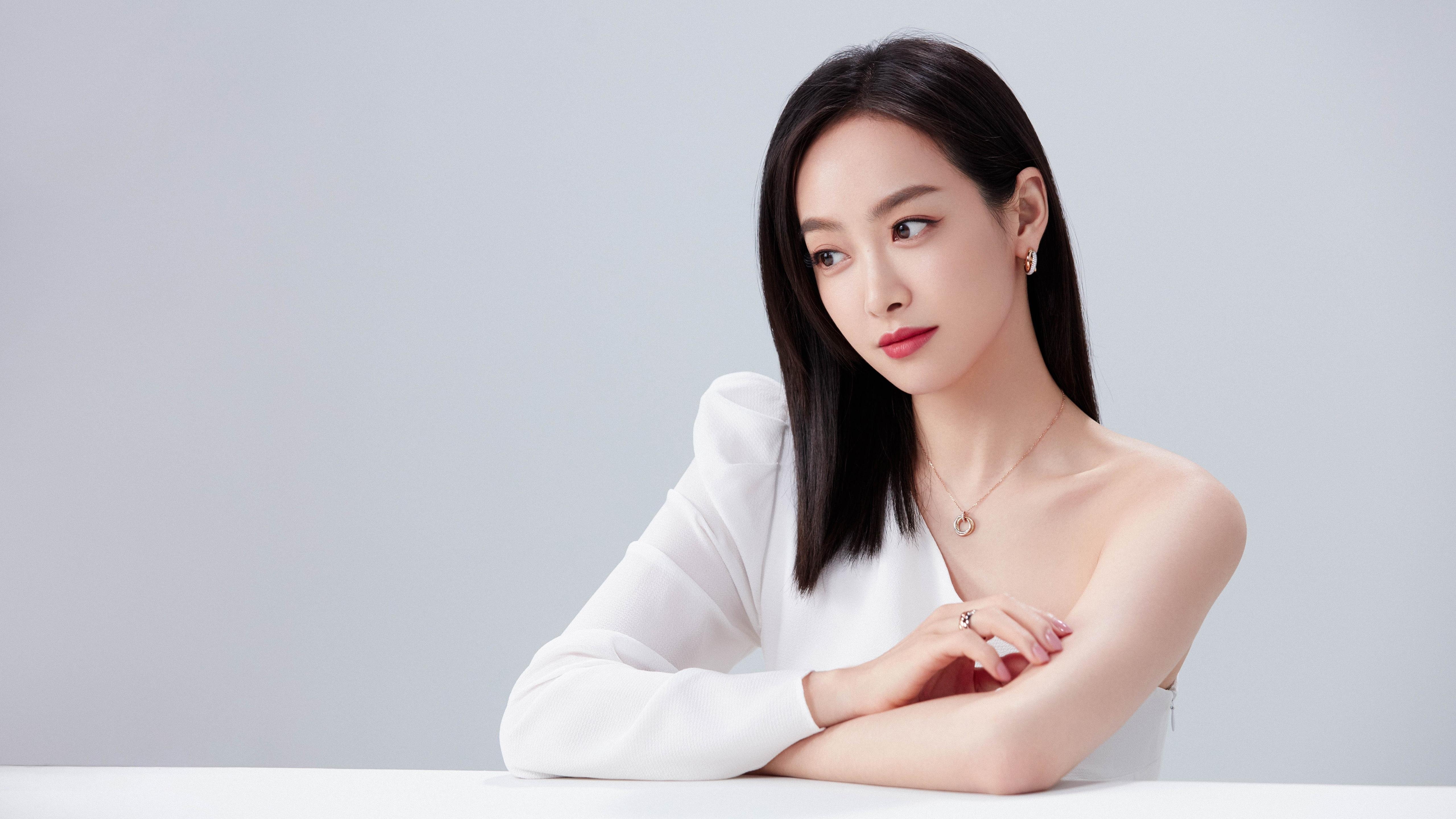 雷火电竞app-铁闸觉醒！德里赫特头槌定江山，荷兰战车碾过亚特兰大驶向王座