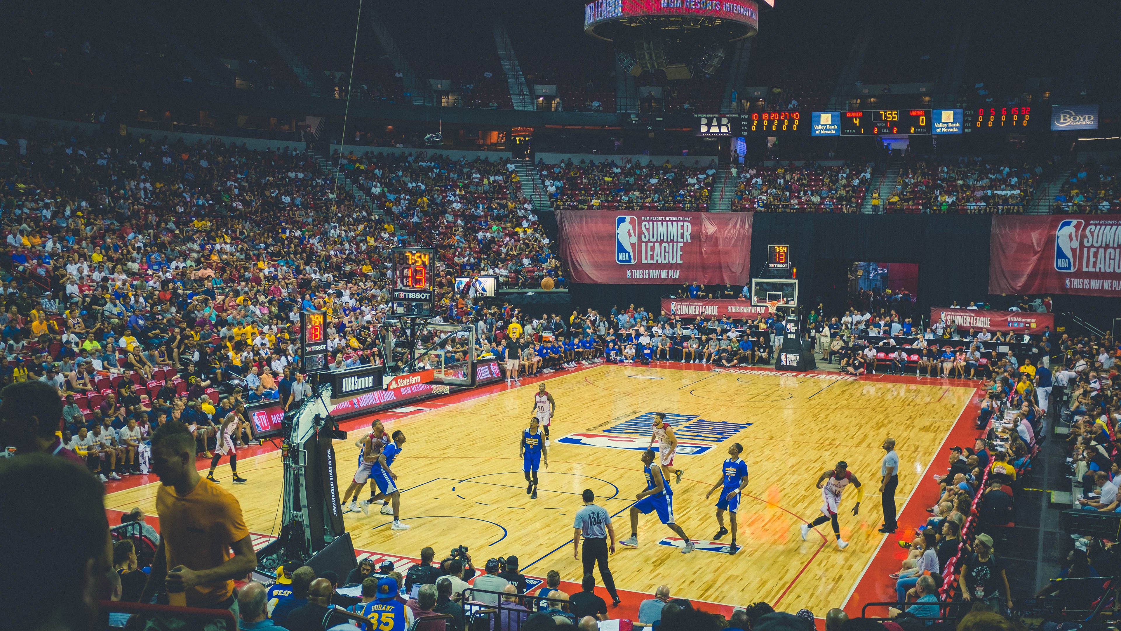 雷火电竞入驻-绝杀时刻！2026世界杯焦点战，马刺队最后时刻逆转击败北京队